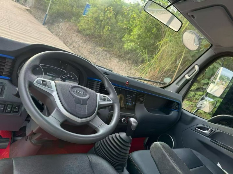 成都25年江淮康铃5