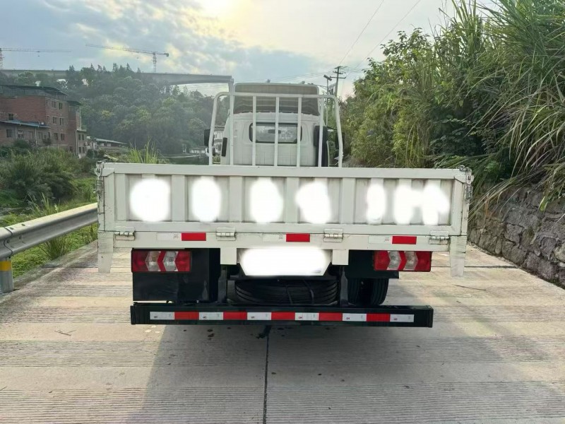 成都25年江淮康铃9