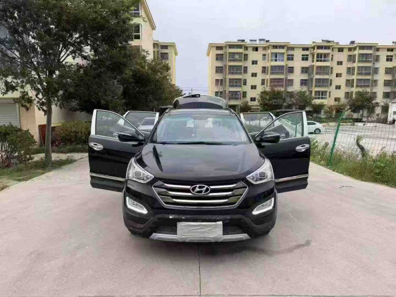 徐州14年现代全新胜达7