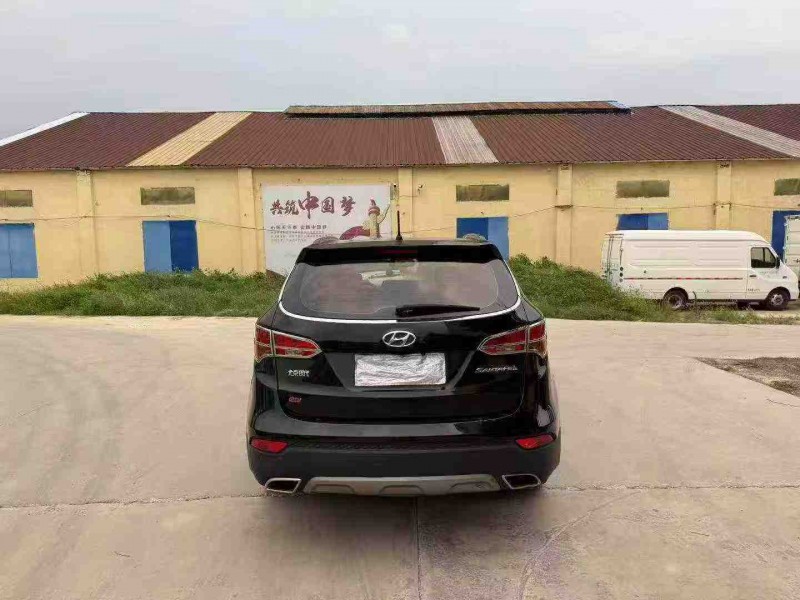 徐州14年现代全新胜达9