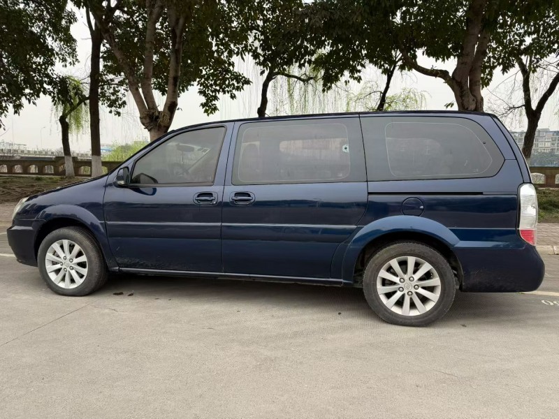 成都16年别克GL88