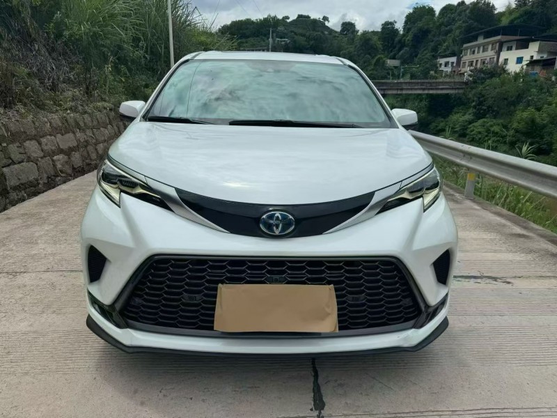 成都23年丰田格瑞维亚1