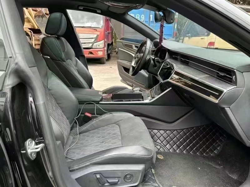 深圳22年奥迪A7L4