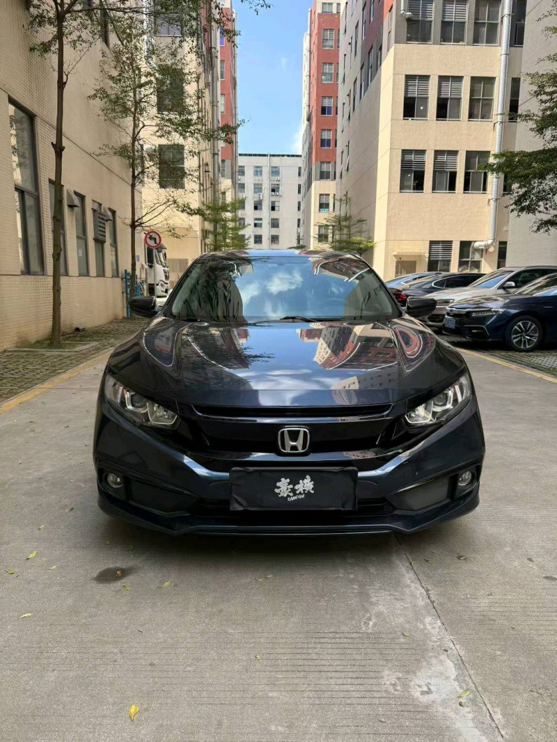 佛山21年本田思域1