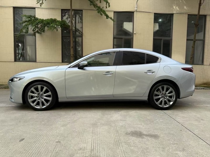 佛山20年马自达昂克赛拉6