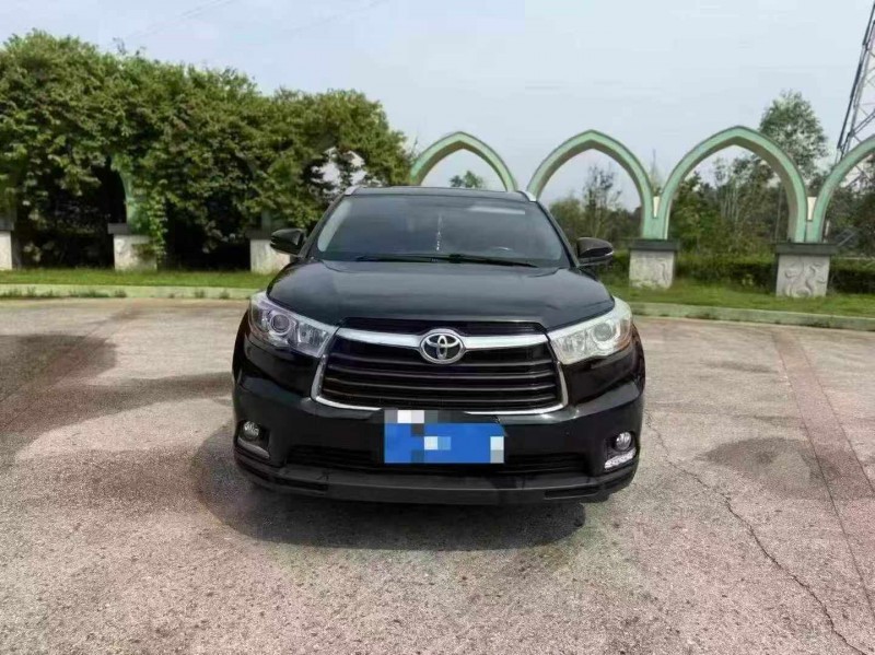 钦州16年丰田汉兰达1