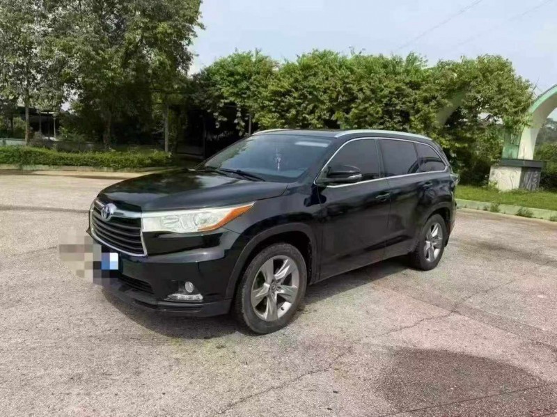 钦州16年丰田汉兰达3