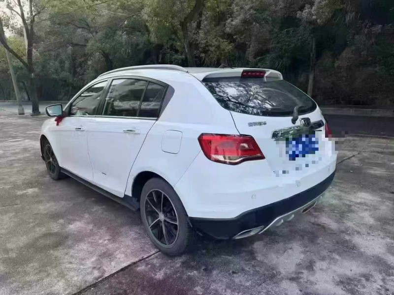 衡阳17年吉利帝豪8