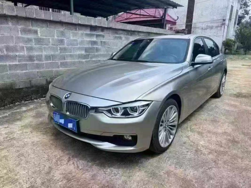 北海18年宝马3系2