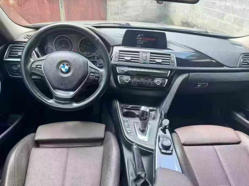 北海18年宝马3系5