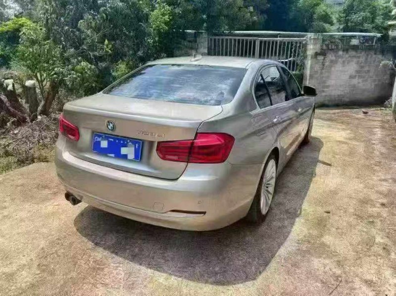 北海18年宝马3系8