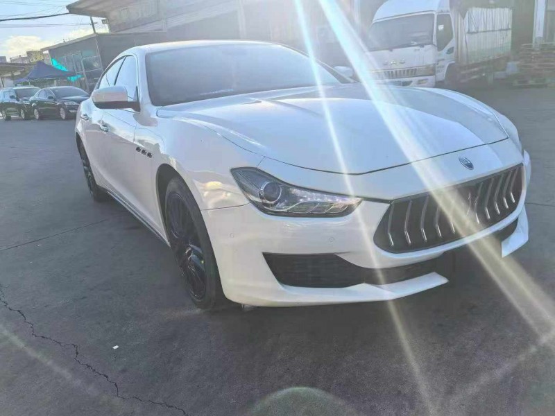 漳州17年玛莎拉蒂Ghibli1