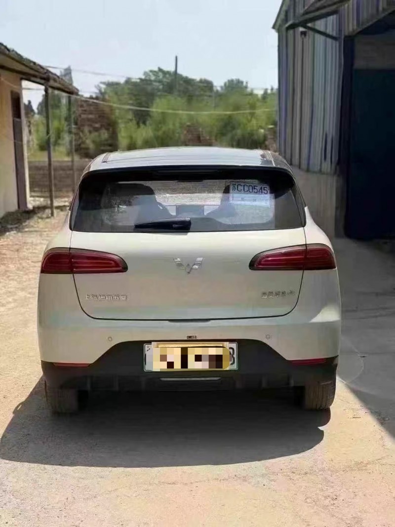 菏泽25年五菱汽车缤果9