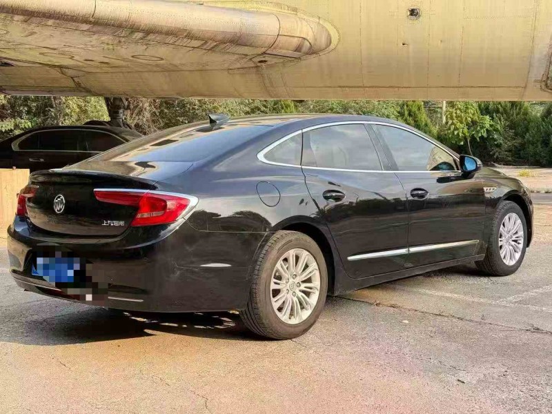 沧州17年别克君越8