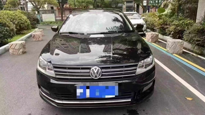 宁波18年大众朗动1