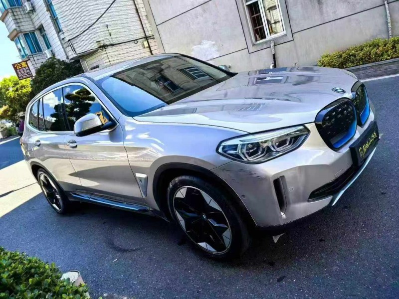 金华22年宝马IX33