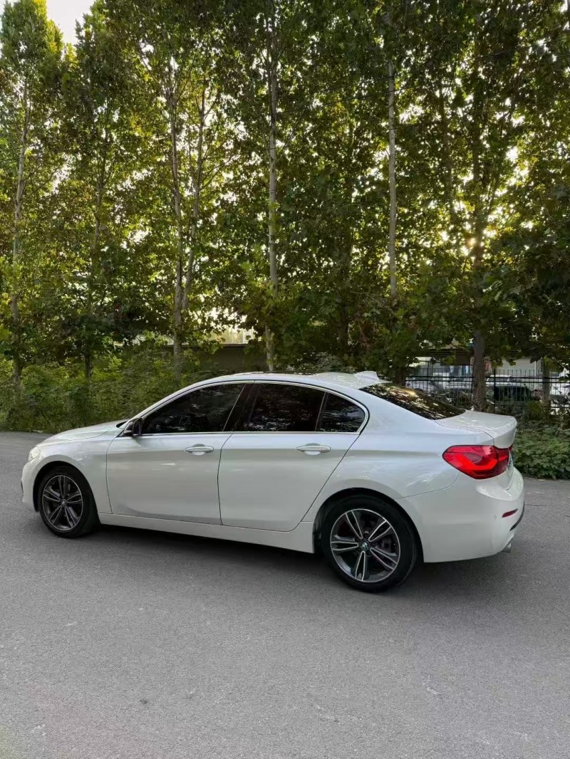 菏泽19年宝马1系8