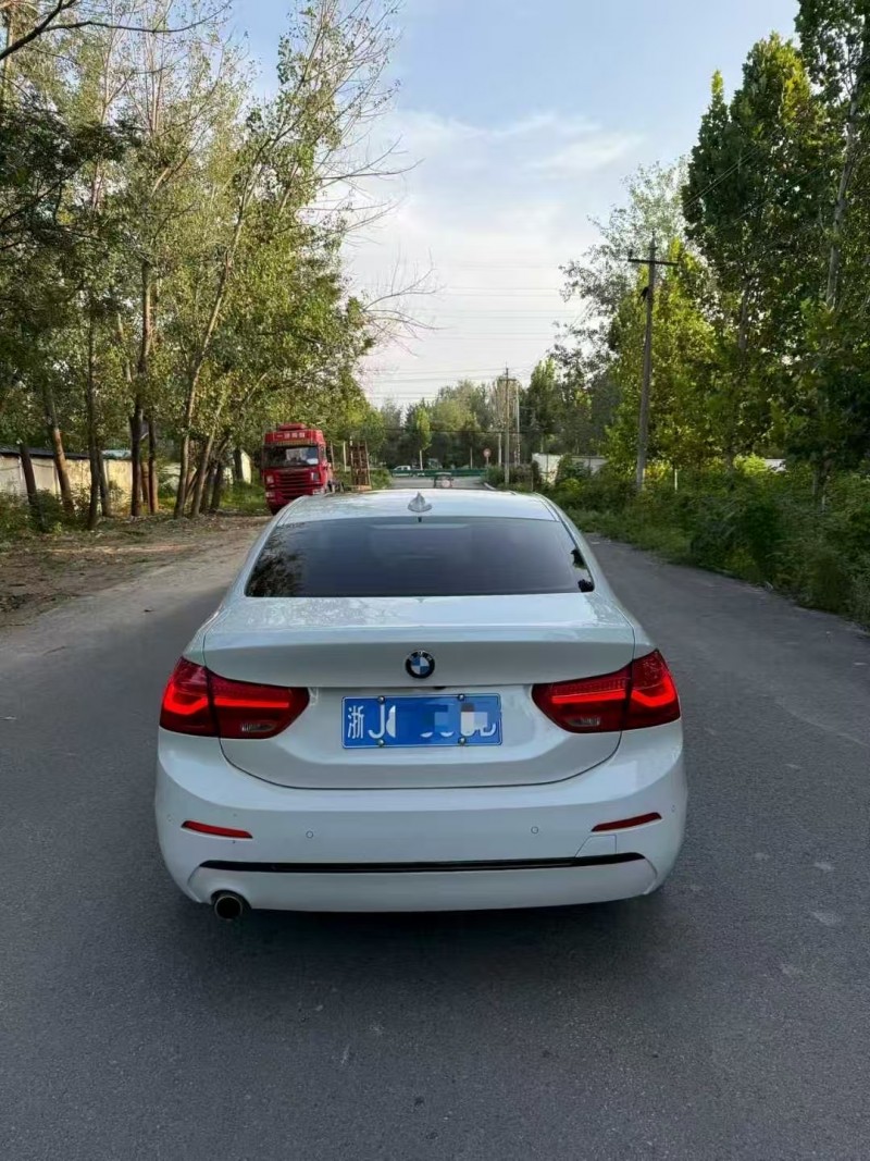 菏泽19年宝马1系9