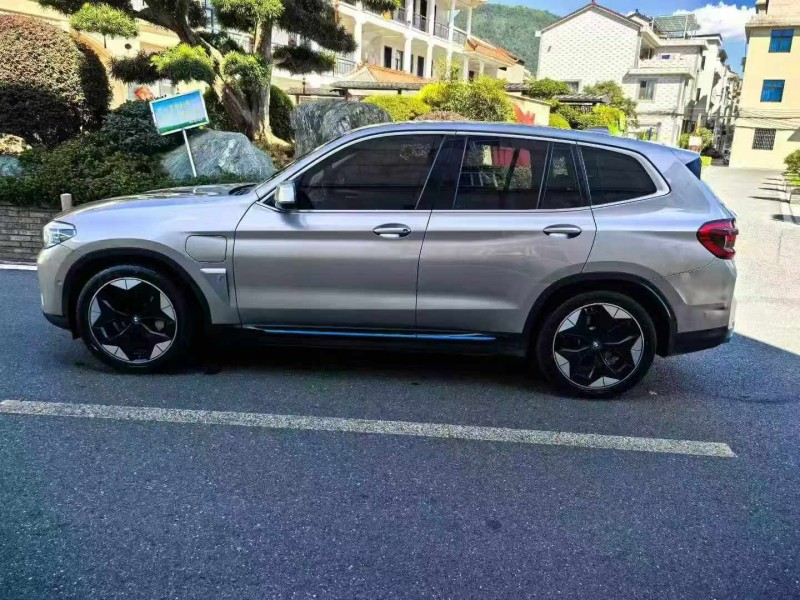 金华22年宝马IX37