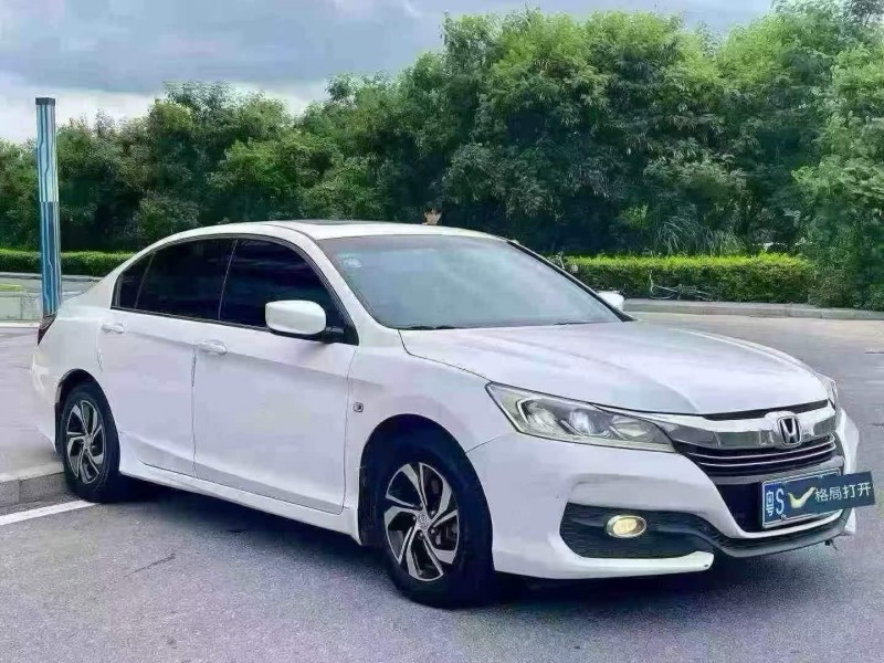 东莞16年本田雅阁2