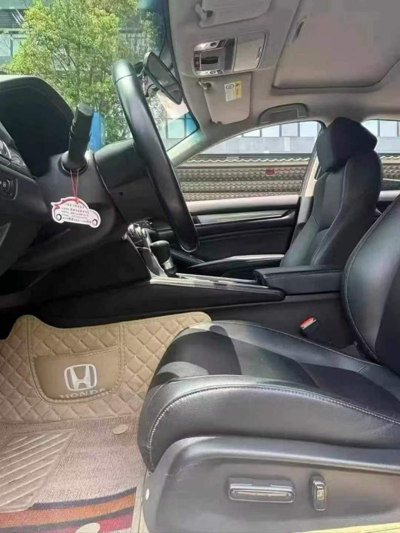 东莞21年本田雅阁5