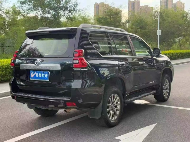 东莞19年丰田普拉多7