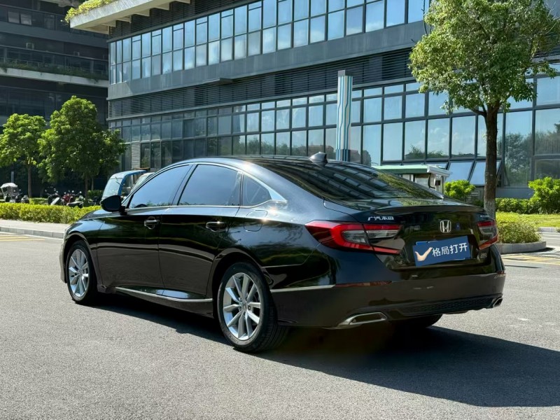 东莞22年本田雅阁7