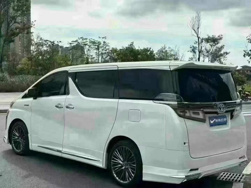 东莞19年丰田威尔法8