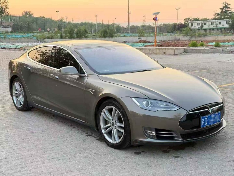 沧州16年特斯拉MODEL S2