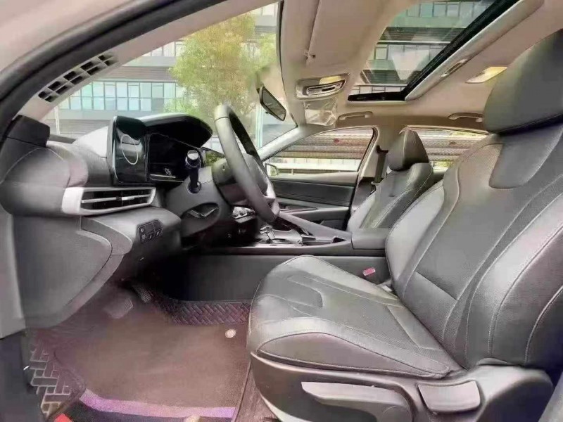 珠海24年现代伊兰特5