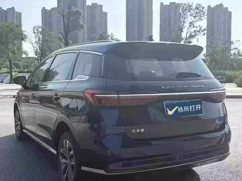 汕头21年比亚迪宋MAX8