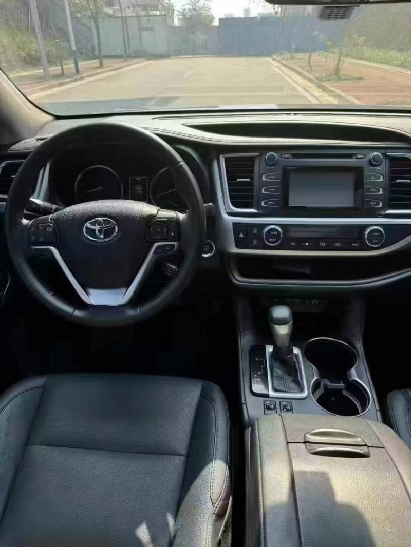 东莞20年丰田汉兰达4