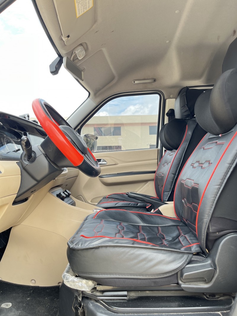 中山24年长安汽车跨越8