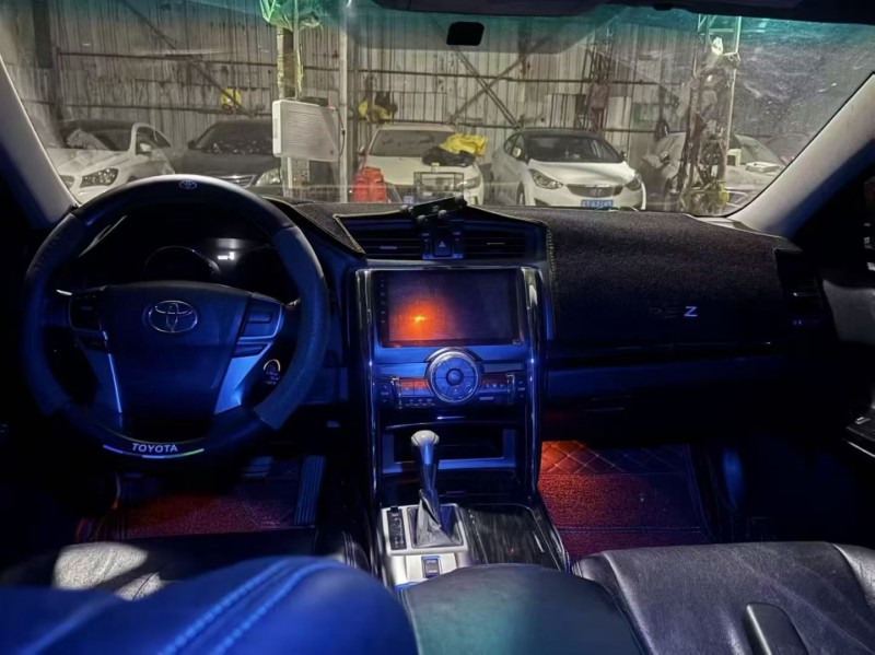 东莞12年丰田锐志3