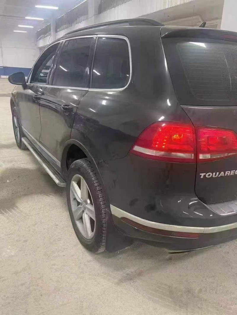 安顺18年大众途锐8