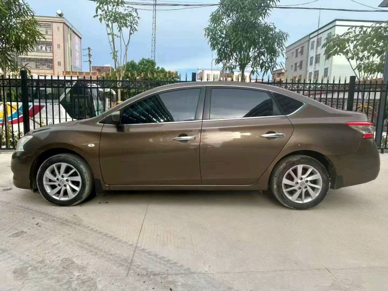 阳江14年日产轩逸5