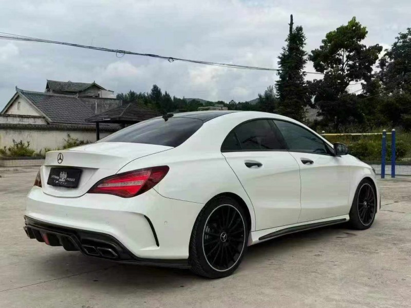 毕节17年奔驰CLA8