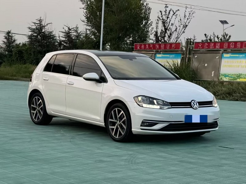 青岛19年大众高尔夫2