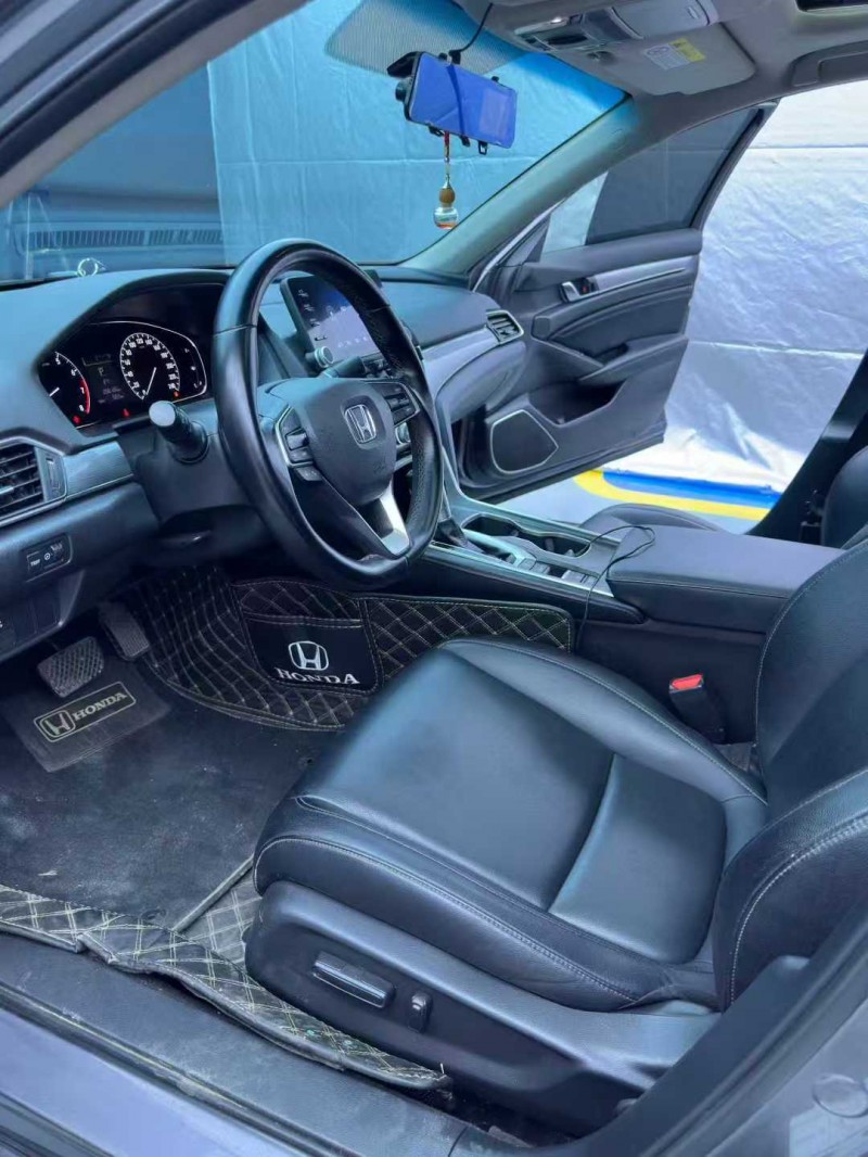 惠州21年本田雅阁6