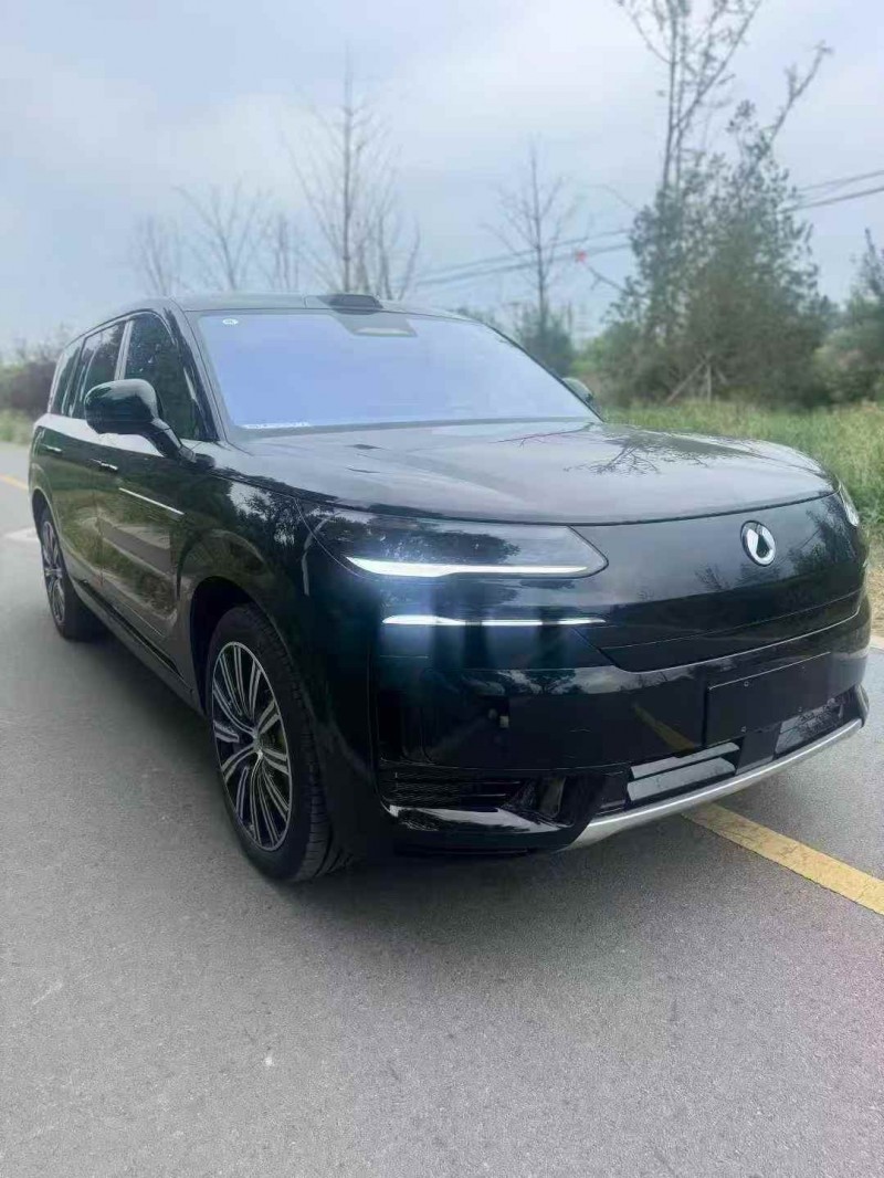 唐山25年腾势Z93