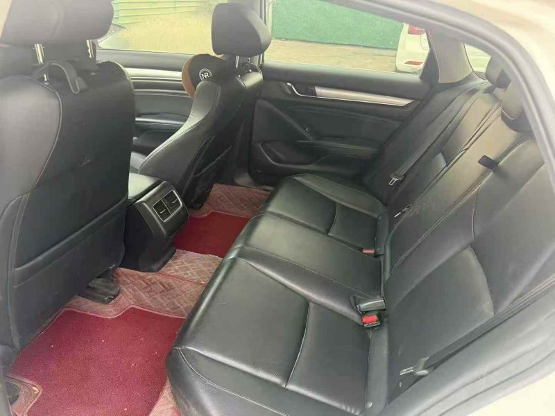 深圳19年本田雅阁6