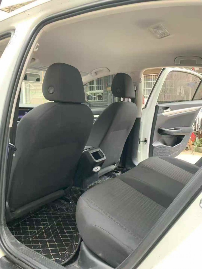 张家界21年大众宝来6