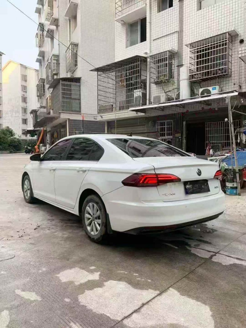 张家界21年大众宝来8