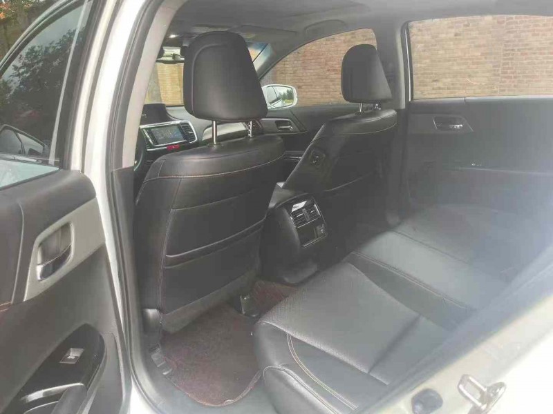 保定18年本田雅阁9