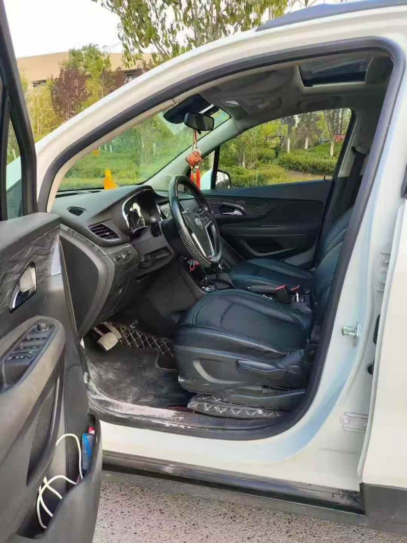 汉中17年别克昂科拉5