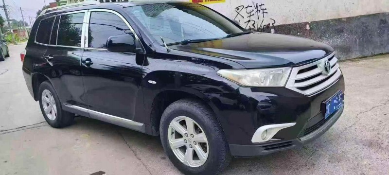 保定14年丰田汉兰达4