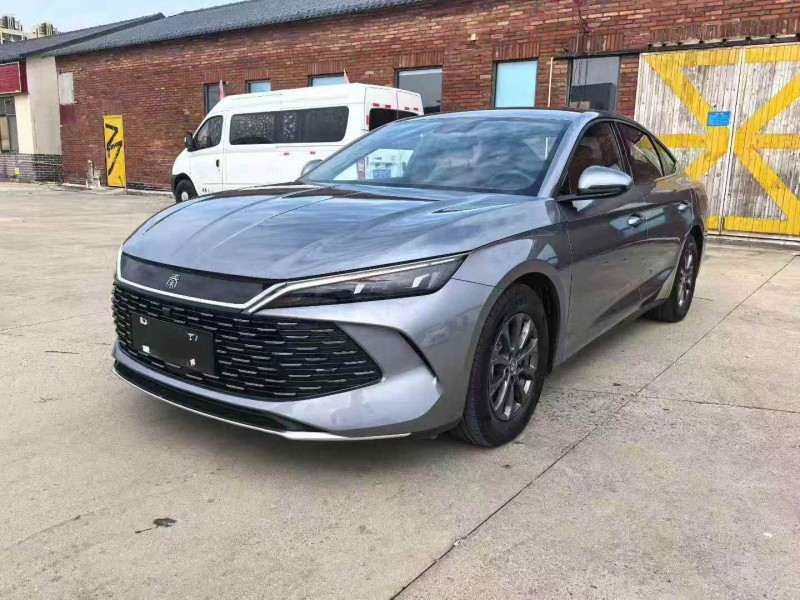 济宁24年比亚迪秦3