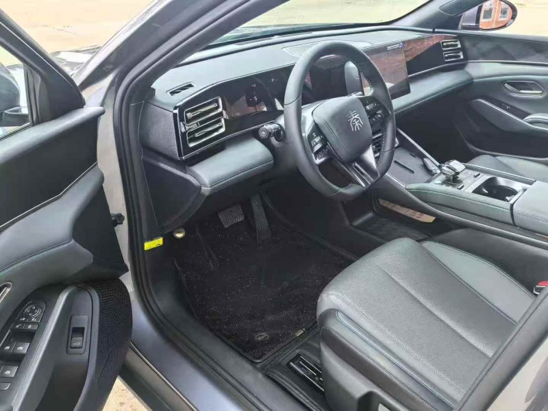 济宁24年比亚迪秦6