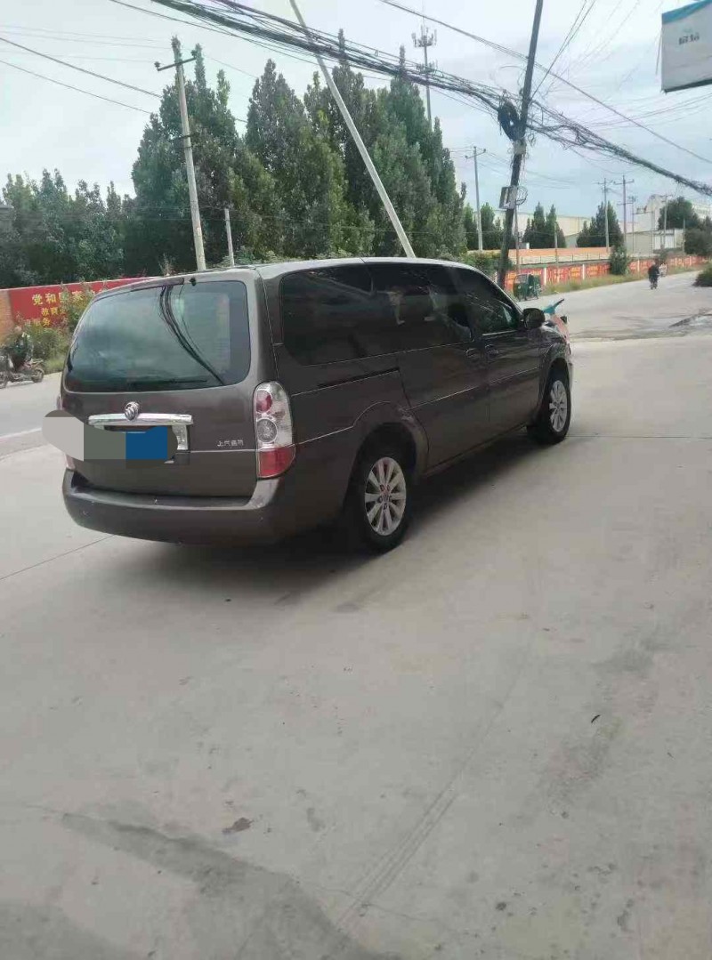 保定16年别克GL84