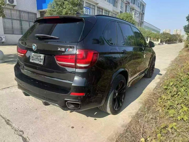 泰安17年宝马X56